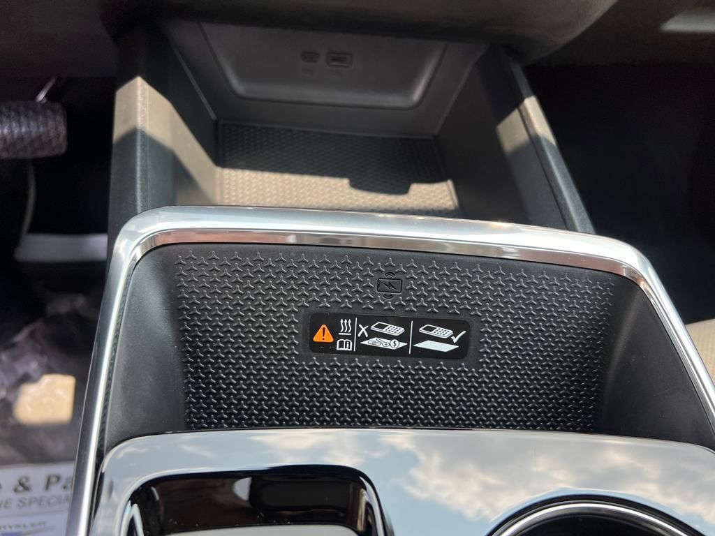 new 2025 Chevrolet Equinox car, priced at $40,370