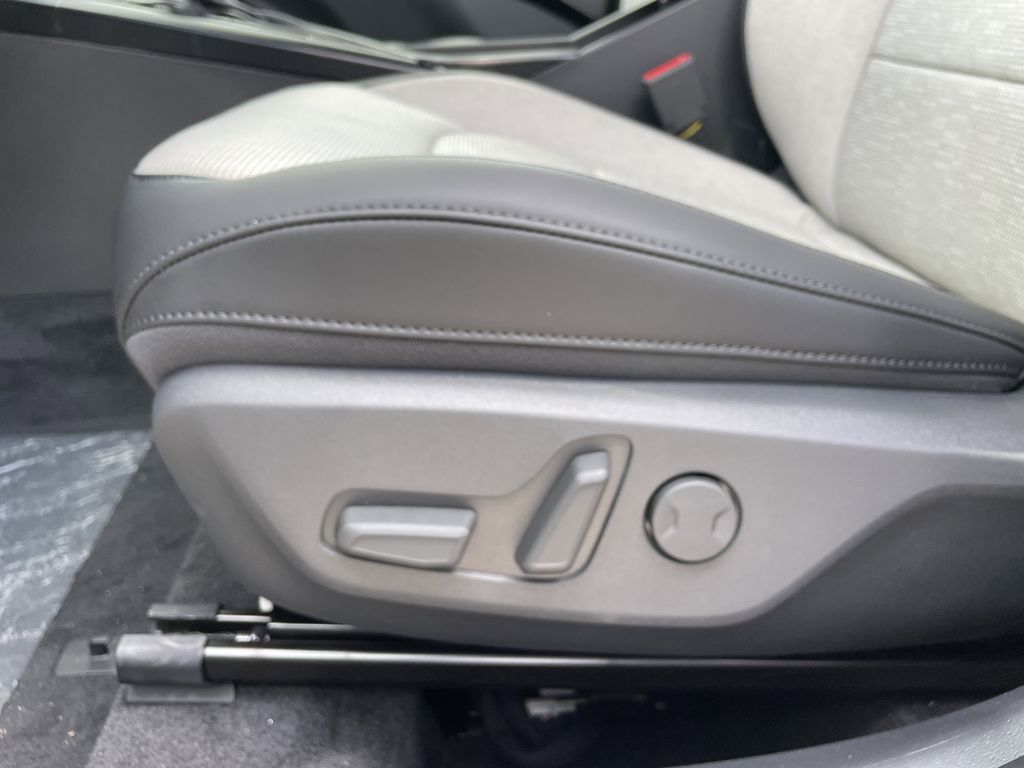 new 2025 Kia Niro car, priced at $32,903