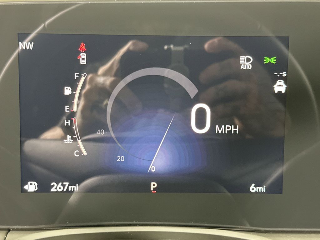 new 2025 Buick Envista car, priced at $27,285