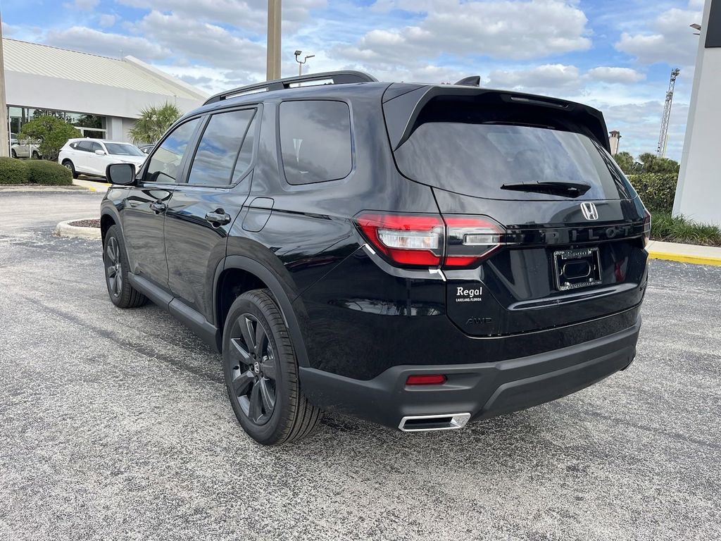 new 2025 Honda Pilot car, priced at $43,695