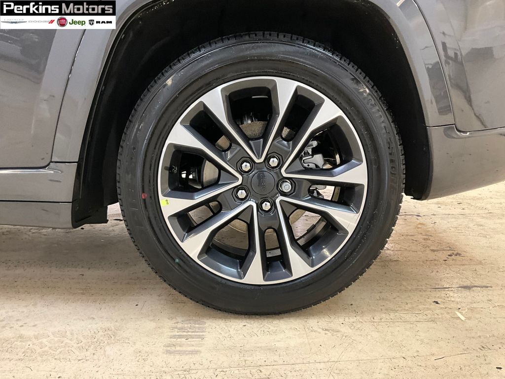 new 2025 Jeep Grand Cherokee car, priced at $59,841