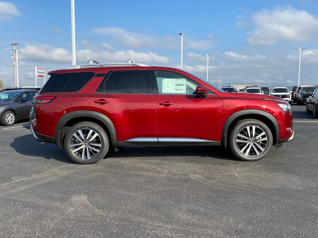 new 2024 Nissan Pathfinder car, priced at $44,325