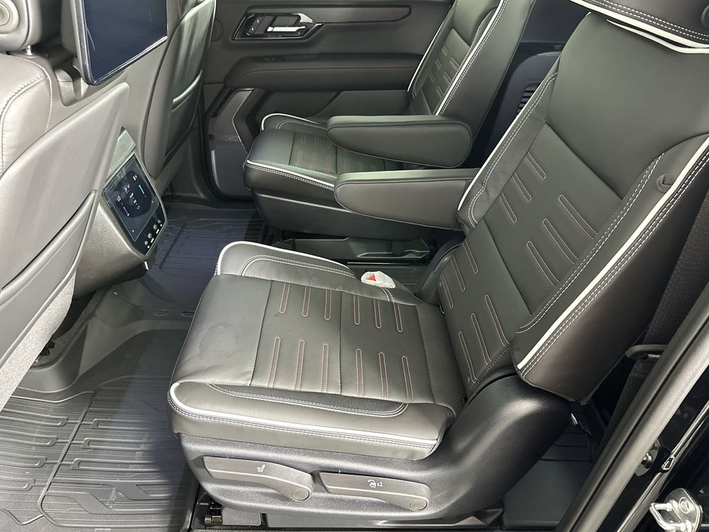new 2025 GMC Yukon XL car, priced at $104,514