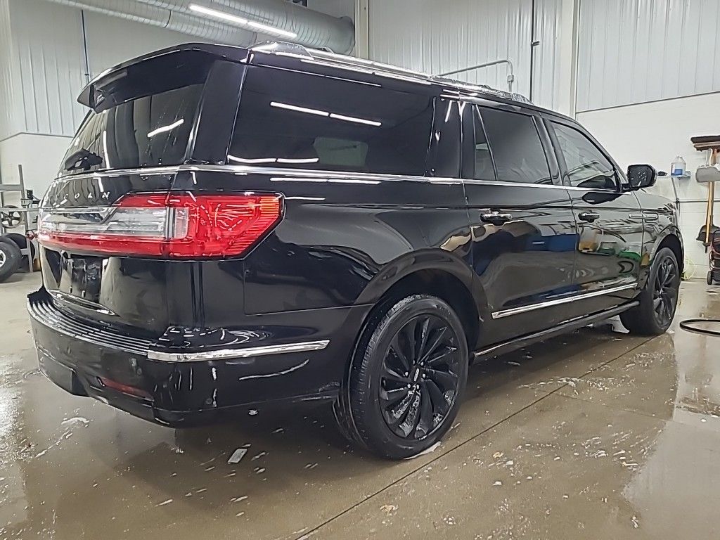 used 2021 Lincoln Navigator car, priced at $57,722