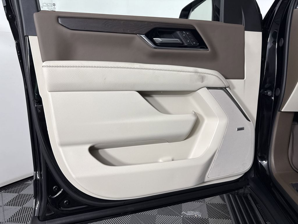 new 2025 GMC Yukon XL car, priced at $97,374