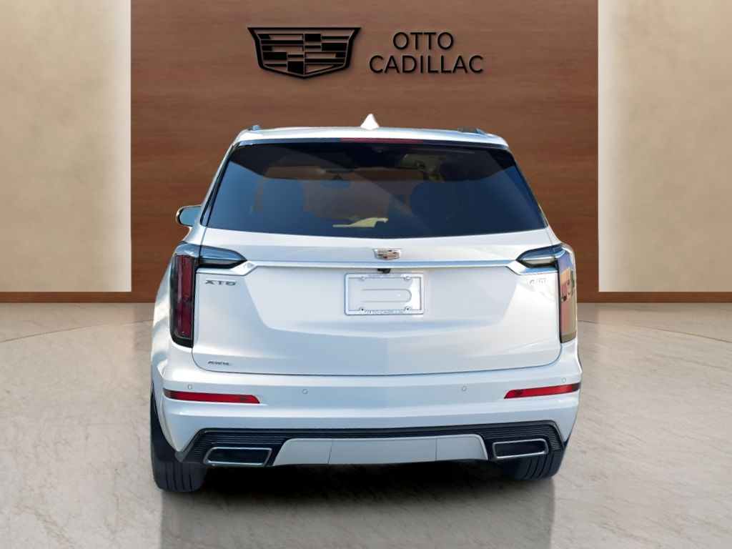used 2022 Cadillac XT6 car, priced at $37,000