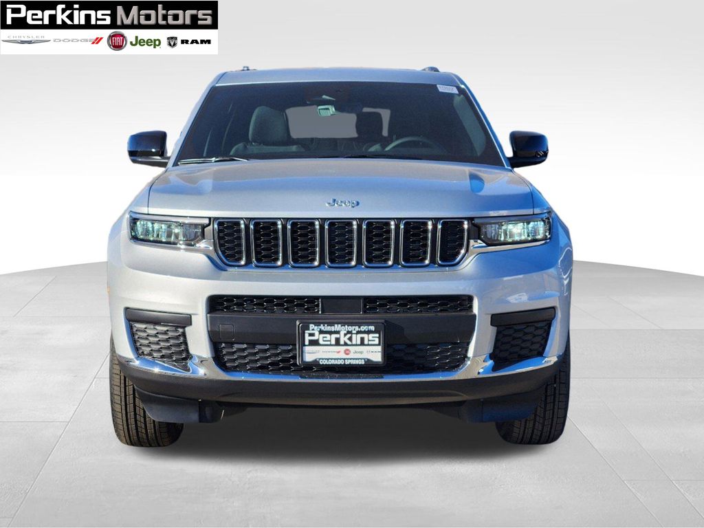 new 2025 Jeep Grand Cherokee L car, priced at $40,204