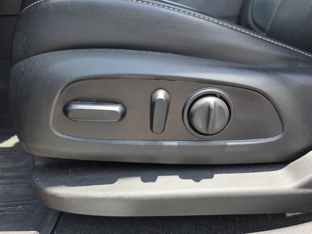 used 2021 GMC Acadia car, priced at $21,985