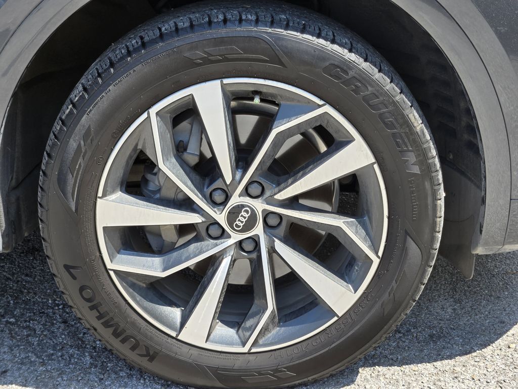 used 2022 Audi Q5 car, priced at $37,142