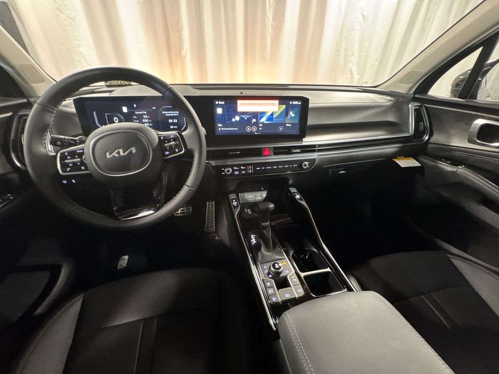 new 2025 Kia Sorento car, priced at $43,016