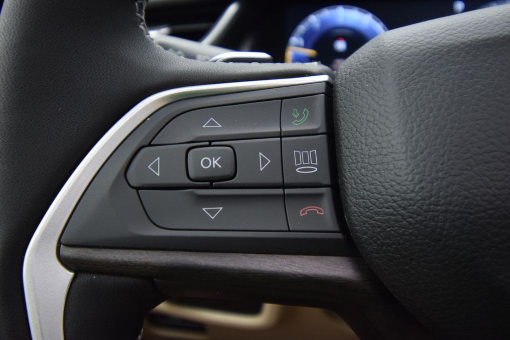 new 2025 Jeep Grand Cherokee car, priced at $49,254