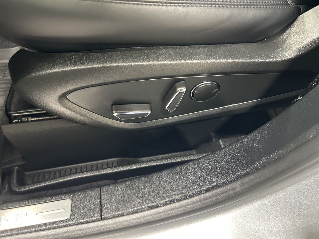 used 2022 Lincoln Nautilus car, priced at $38,333