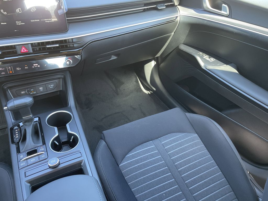 new 2026 Kia K5 car, priced at $25,738
