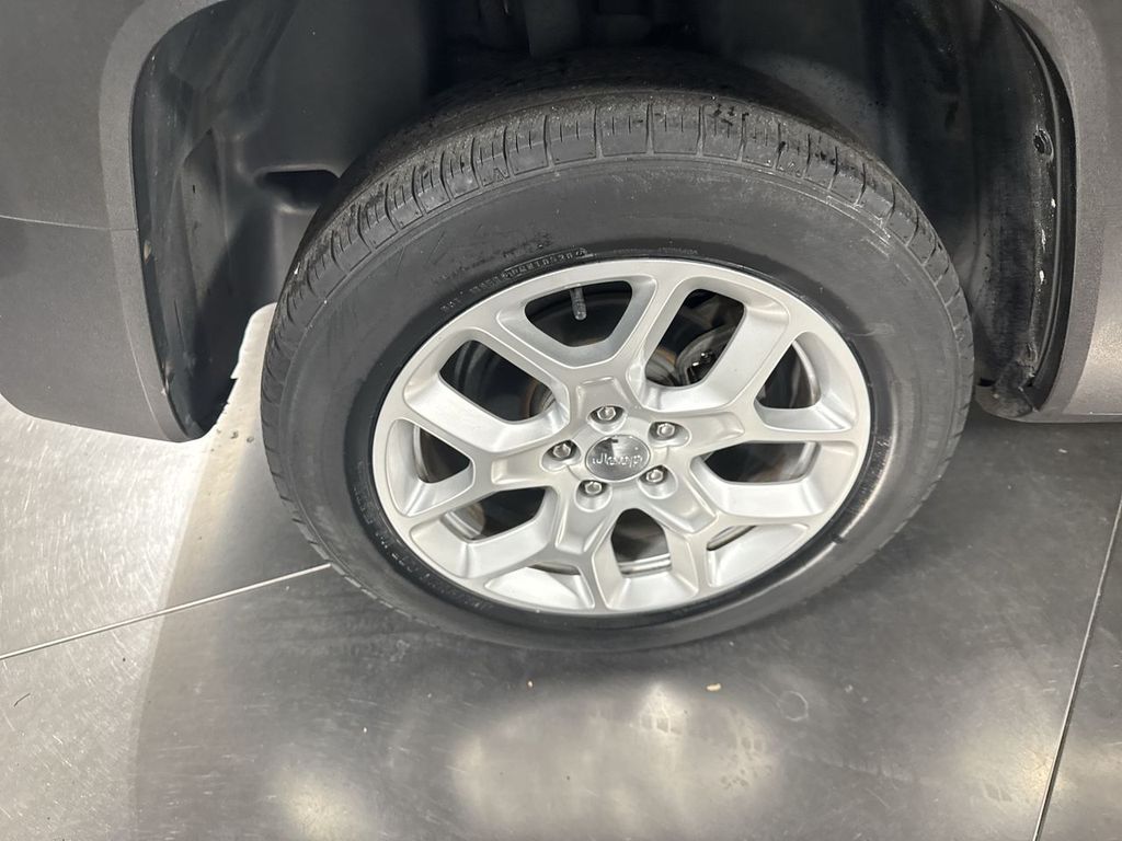 used 2016 Jeep Renegade car, priced at $11,394