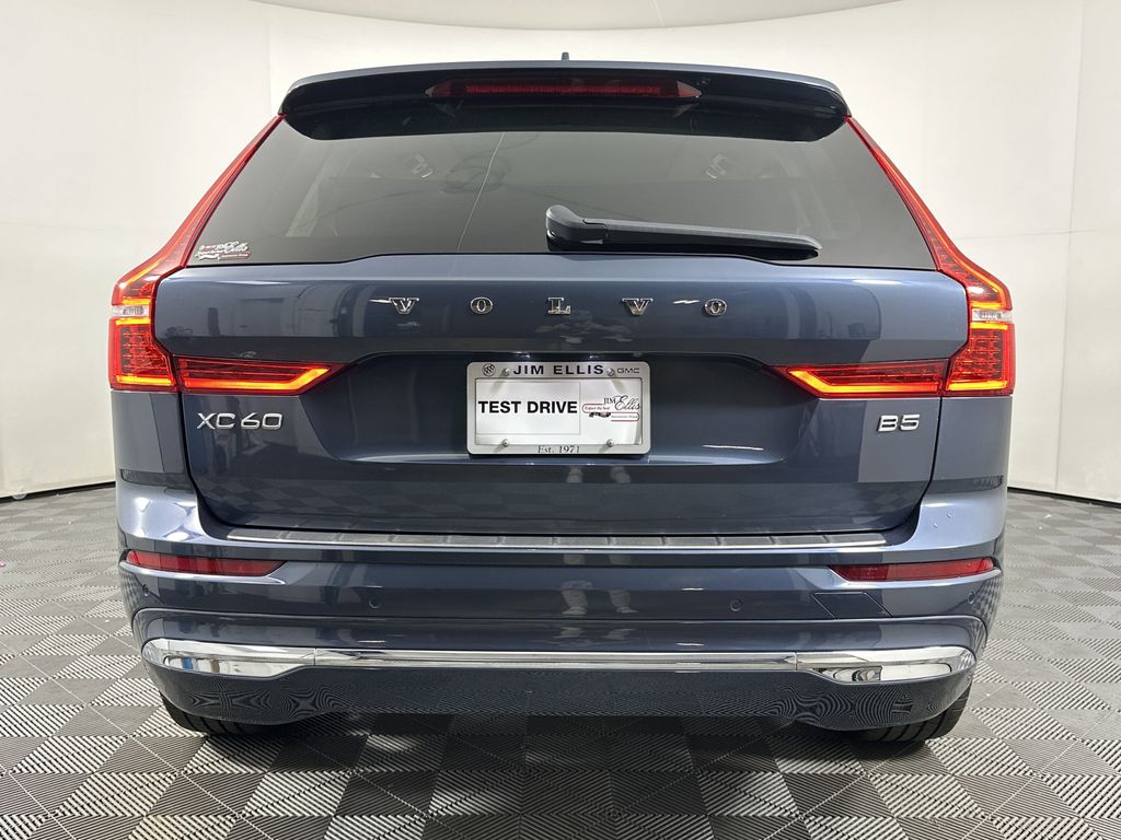 used 2022 Volvo XC60 car, priced at $36,795