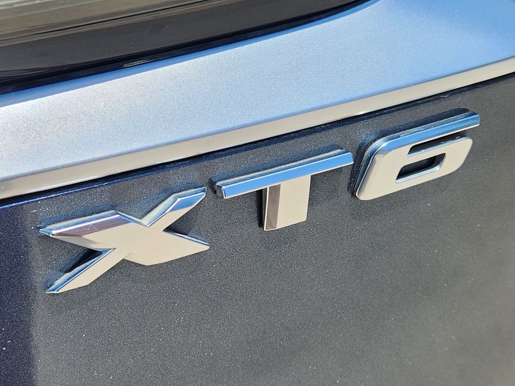 used 2020 Cadillac XT6 car, priced at $31,502