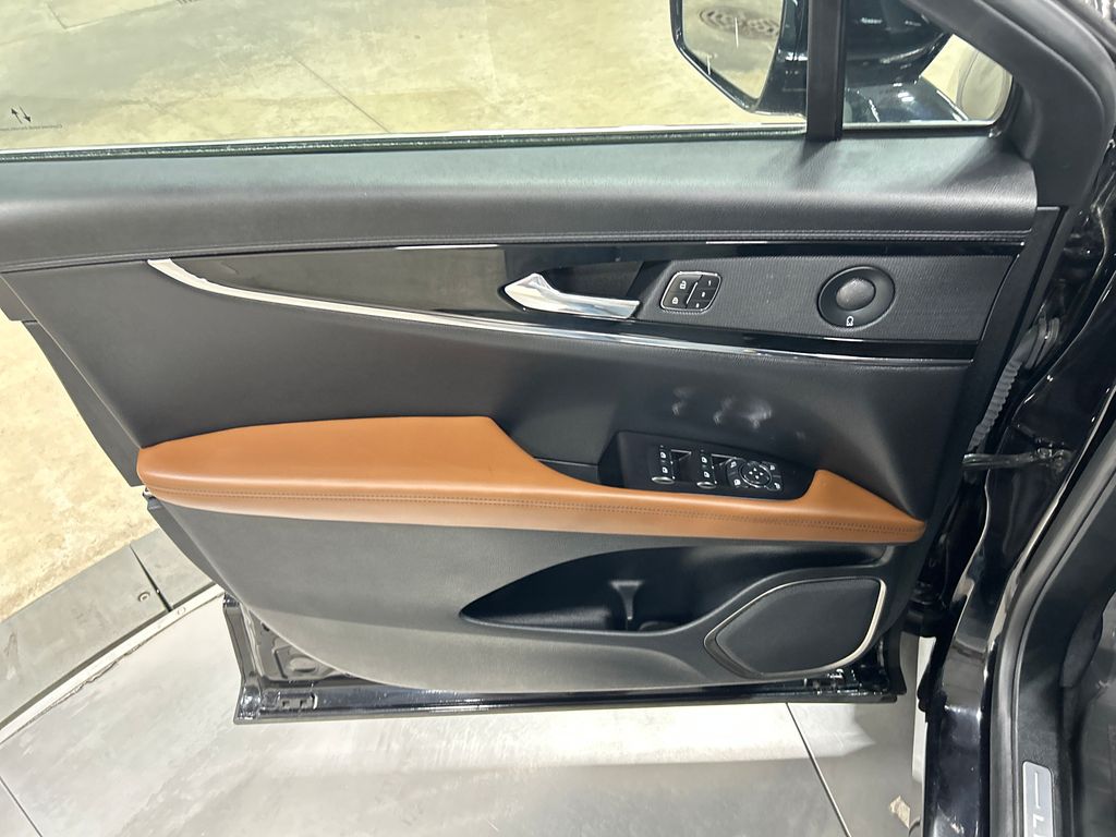 used 2023 Lincoln Nautilus car, priced at $47,007
