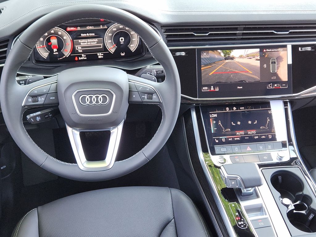 new 2025 Audi Q7 car, priced at $77,840