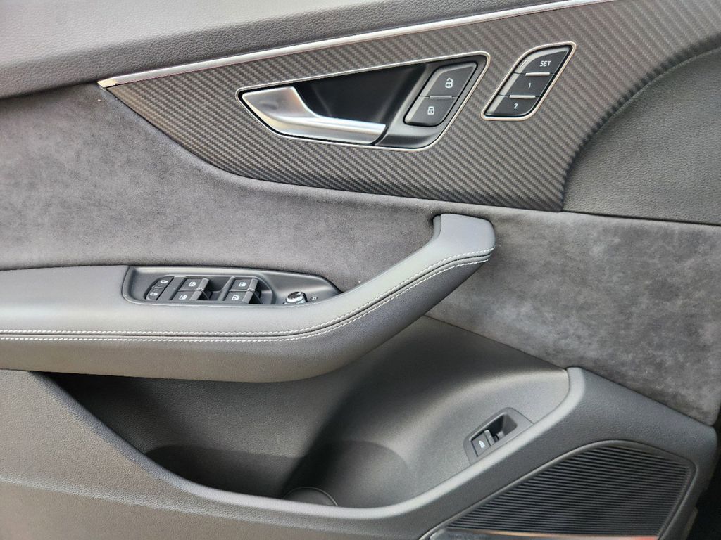 new 2025 Audi SQ7 car, priced at $100,140