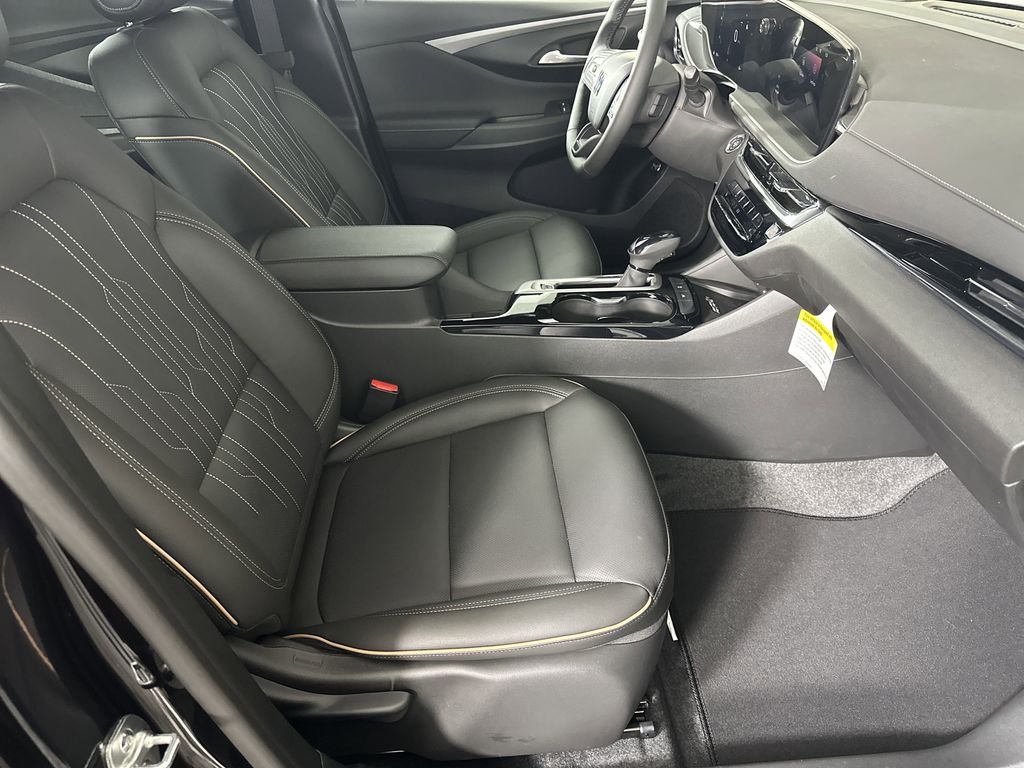 new 2025 Buick Envista car, priced at $31,085