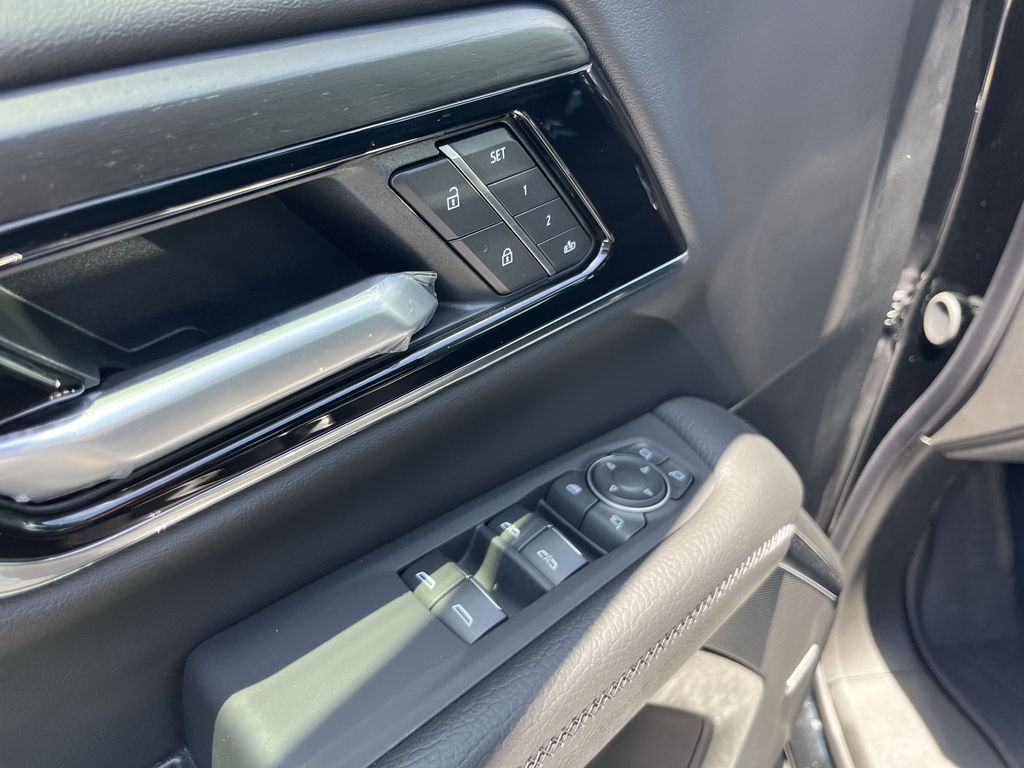 new 2025 GMC Yukon XL car, priced at $86,285
