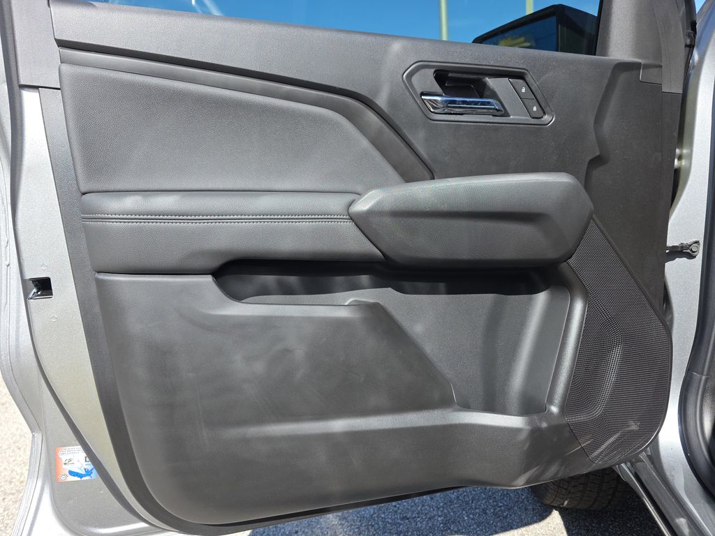 new 2026 Chevrolet Colorado car, priced at $31,400