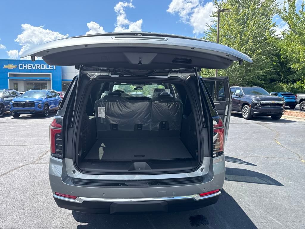 new 2025 Chevrolet Suburban car, priced at $69,445