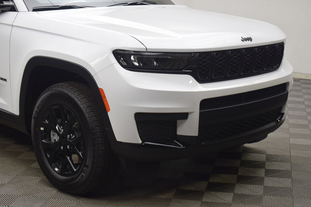 new 2025 Jeep Grand Cherokee L car, priced at $45,635