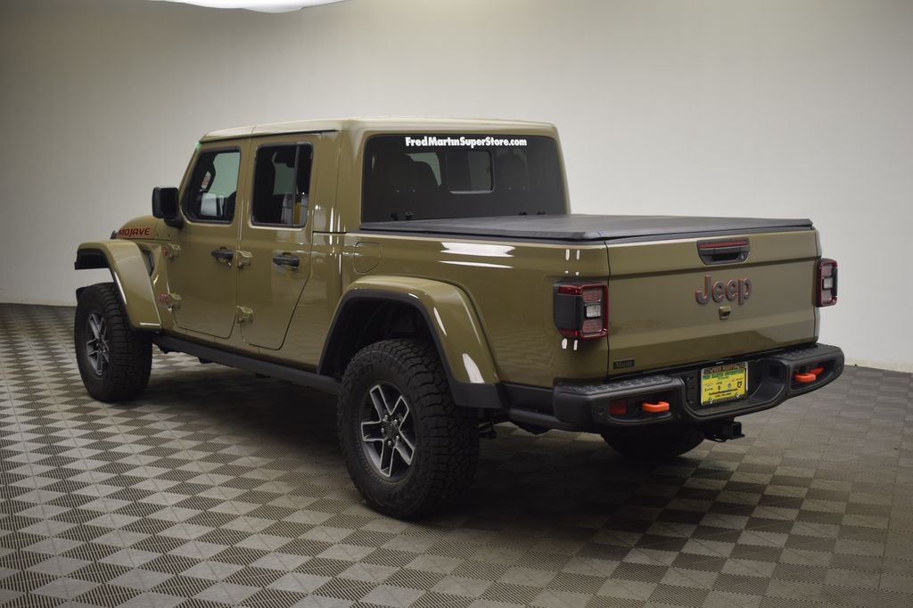 new 2025 Jeep Gladiator car, priced at $55,687