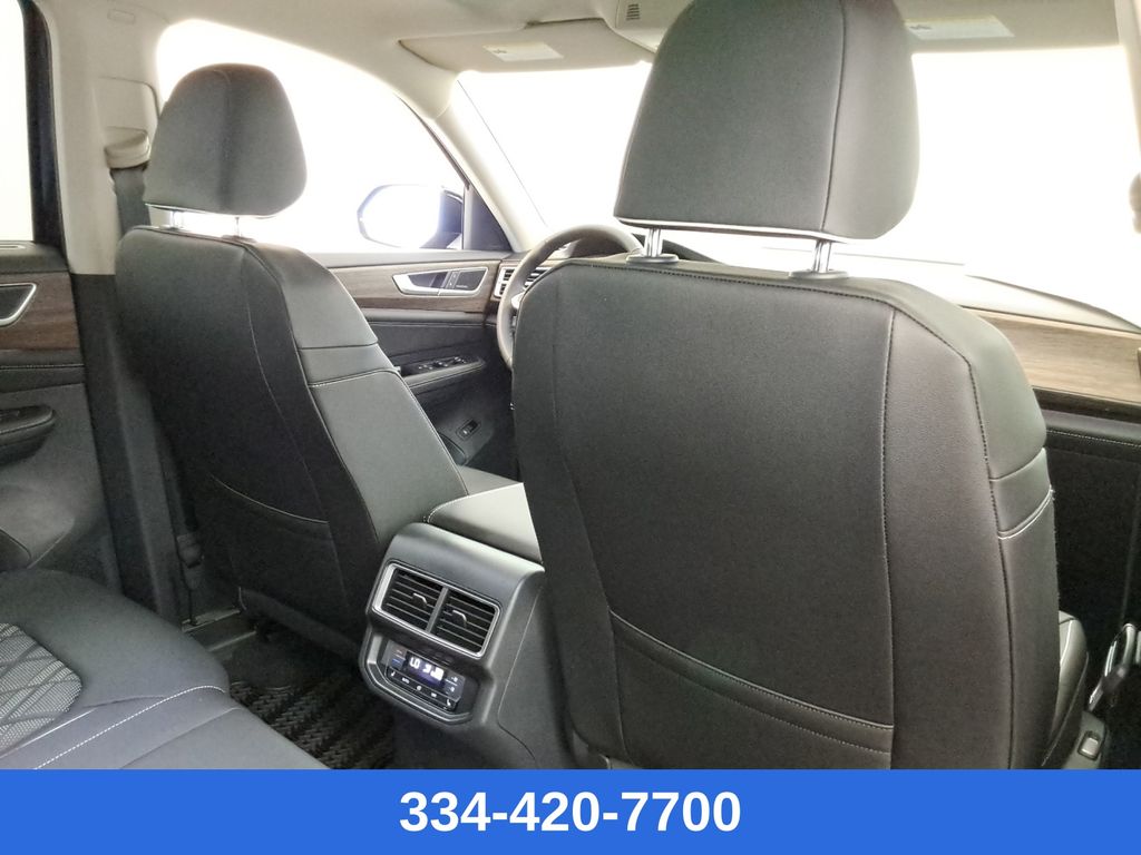 new 2025 Volkswagen Atlas car, priced at $50,200