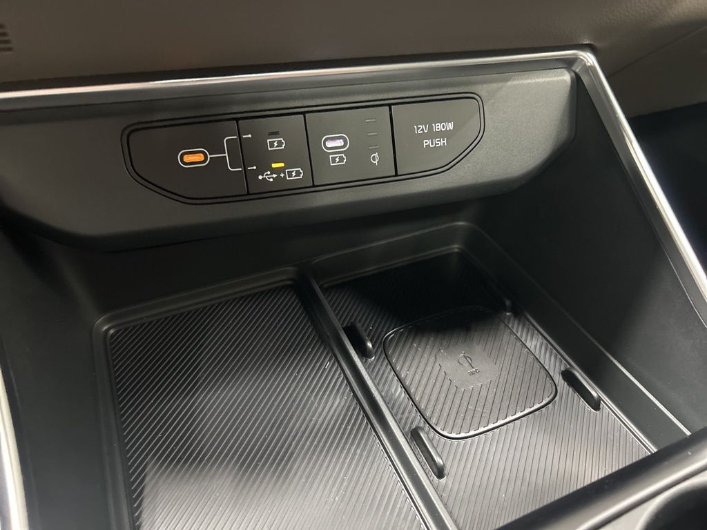 new 2026 Kia Carnival Hybrid car, priced at $48,274