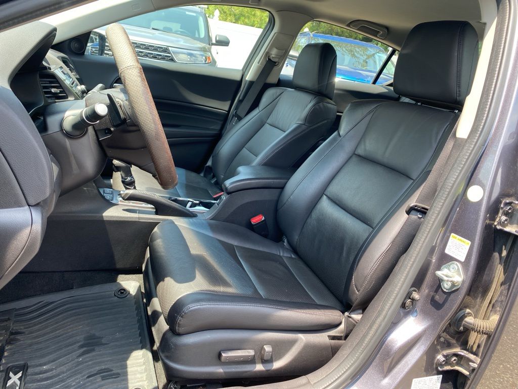 used 2015 Acura ILX car, priced at $10,495