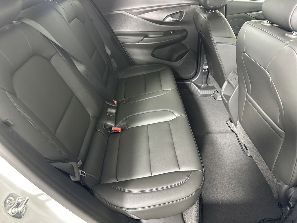 new 2025 Buick Envista car, priced at $29,075