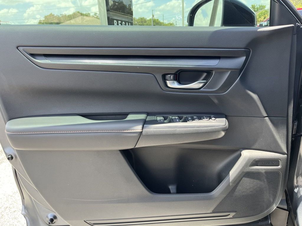 new 2025 Honda CR-V Hybrid car, priced at $34,603