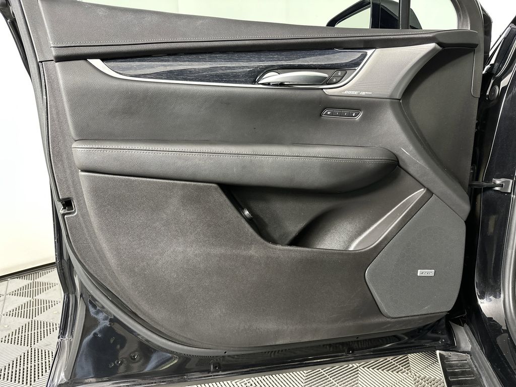 used 2021 Cadillac XT5 car, priced at $31,547