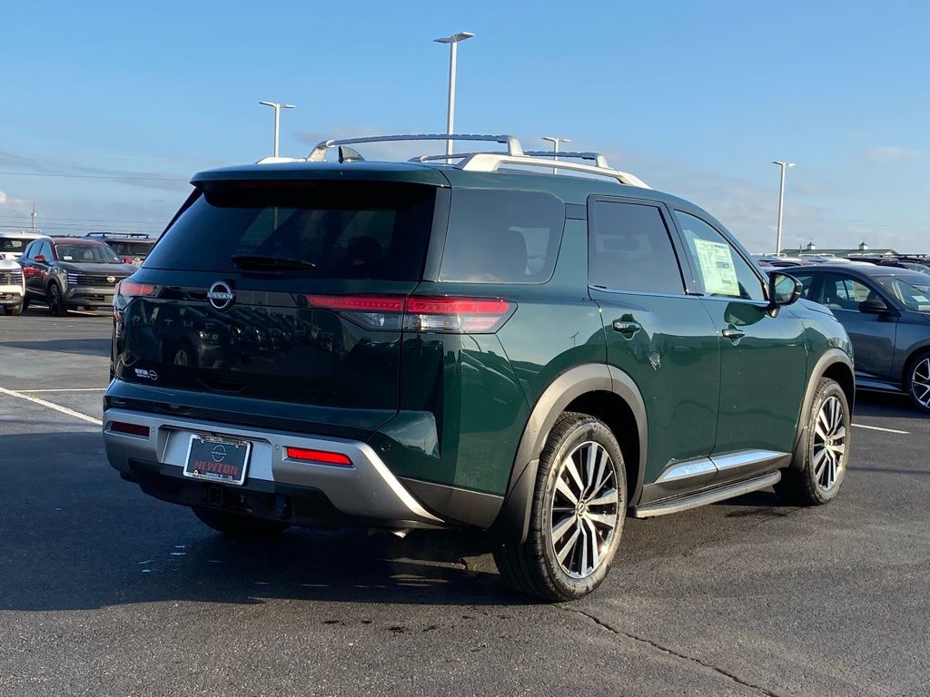 new 2024 Nissan Pathfinder car, priced at $45,905