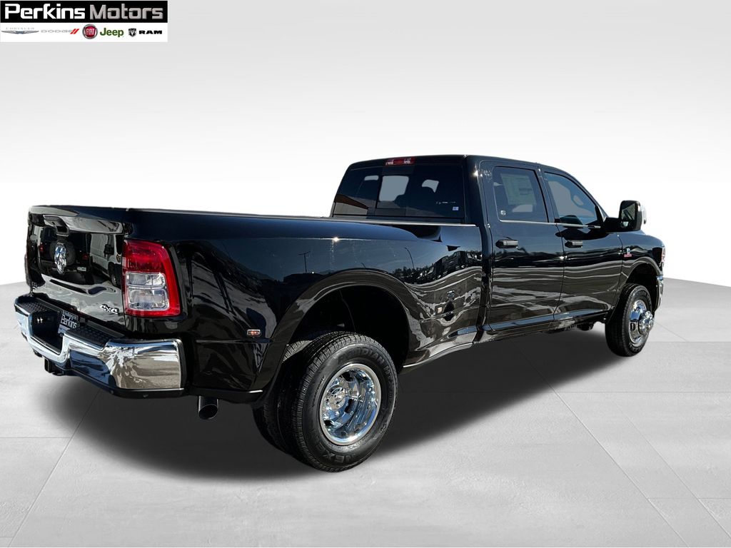 new 2024 Ram 3500 car, priced at $61,524