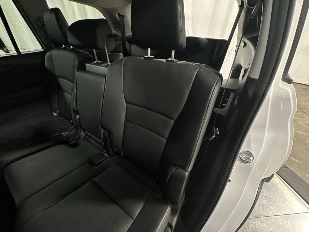 used 2022 Honda Pilot car, priced at $33,792