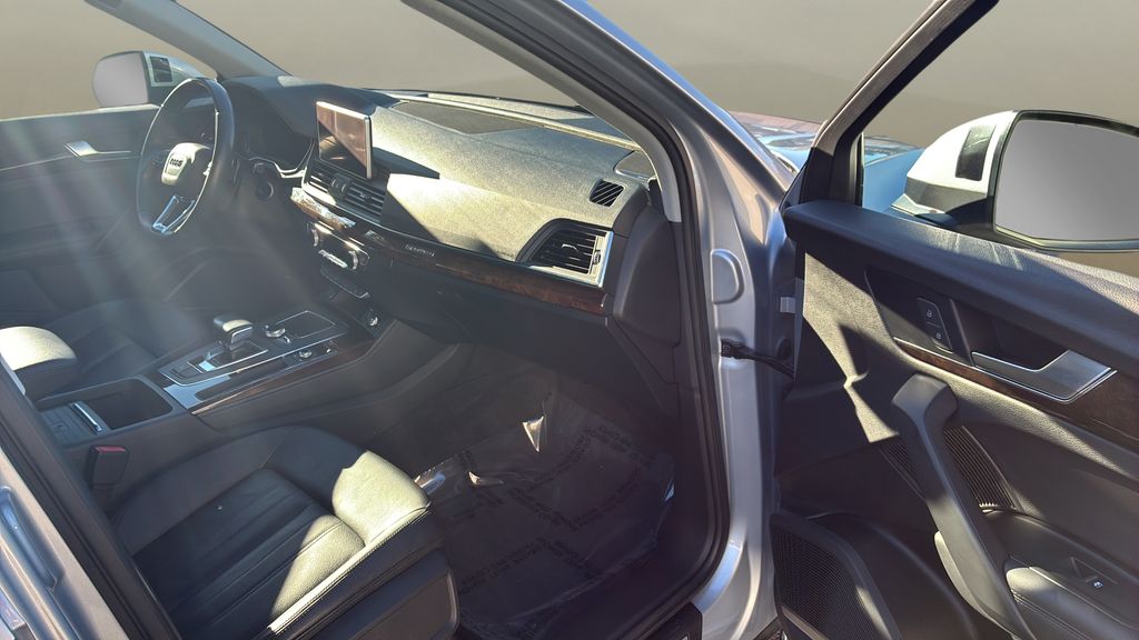 used 2020 Audi Q5 car, priced at $15,900