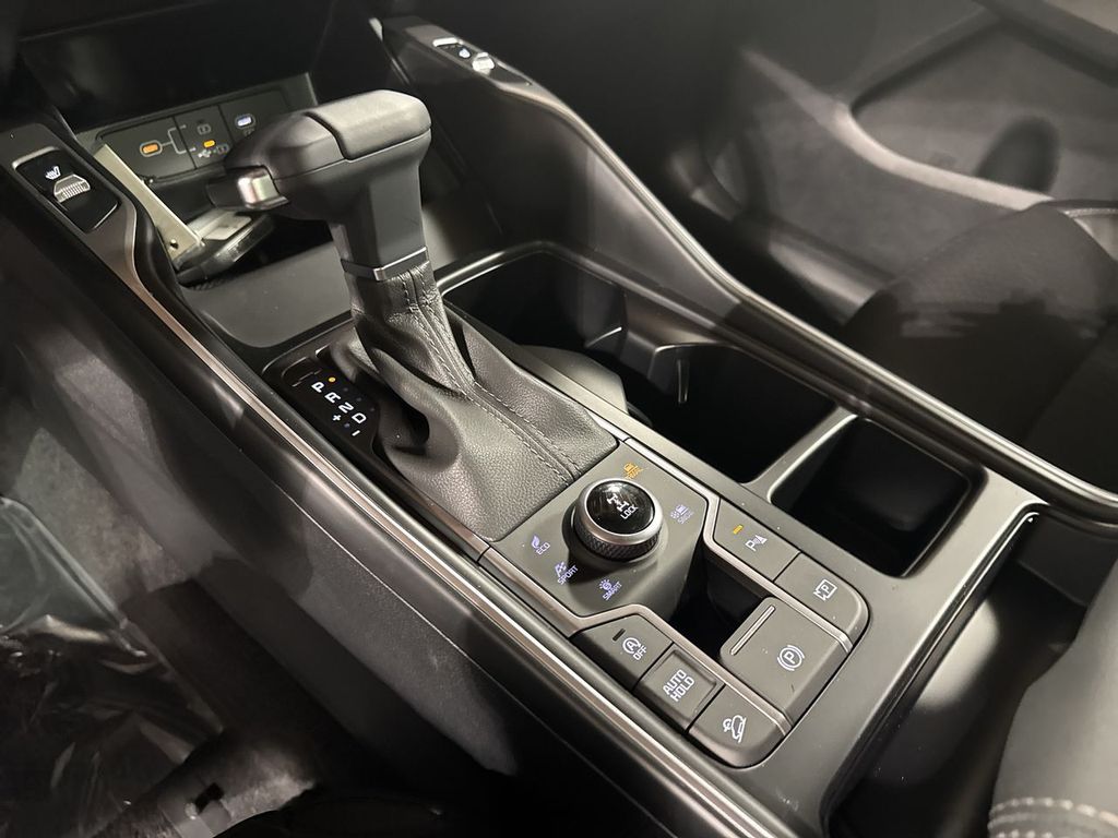 new 2025 Kia Sorento car, priced at $40,546