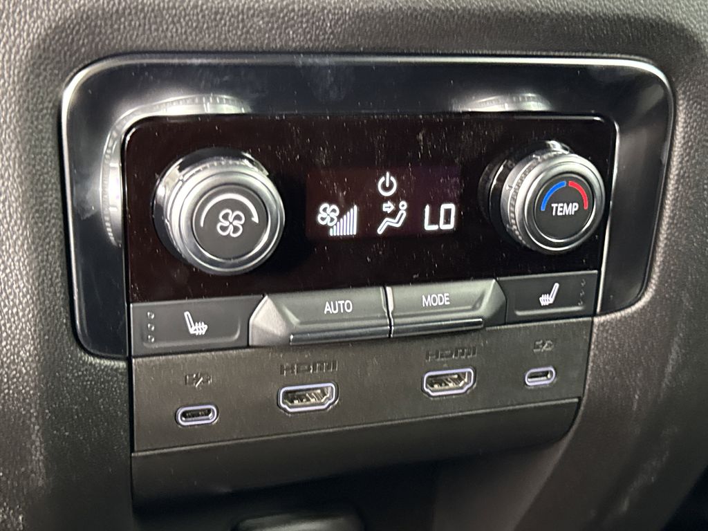new 2025 GMC Yukon XL car, priced at $97,086