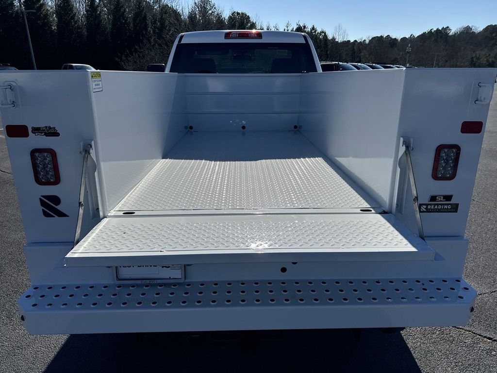 new 2025 GMC Sierra 2500HD car, priced at $49,388