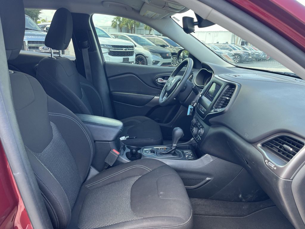 used 2021 Jeep Cherokee car, priced at $14,995