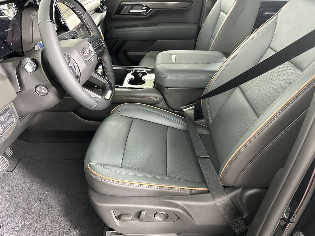 new 2025 GMC Yukon car, priced at $91,734
