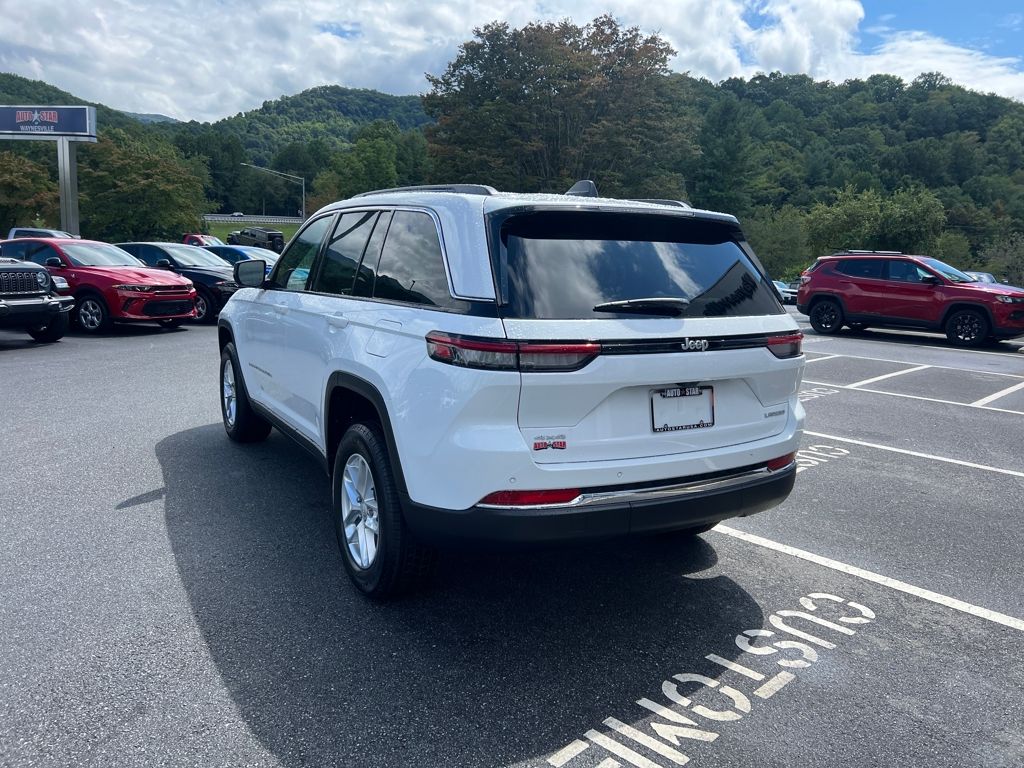 new 2025 Jeep Grand Cherokee car, priced at $38,900