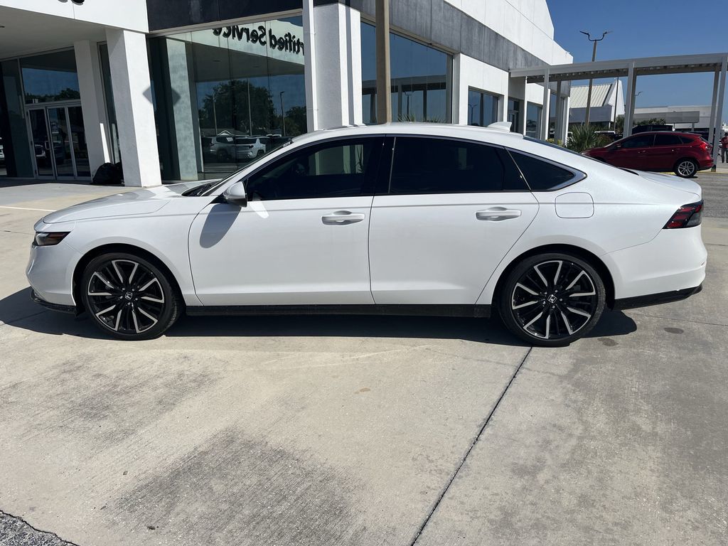 new 2025 Honda Accord Hybrid car, priced at $38,165