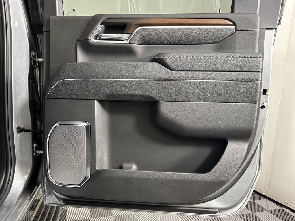 new 2025 GMC Sierra 2500HD car, priced at $85,634
