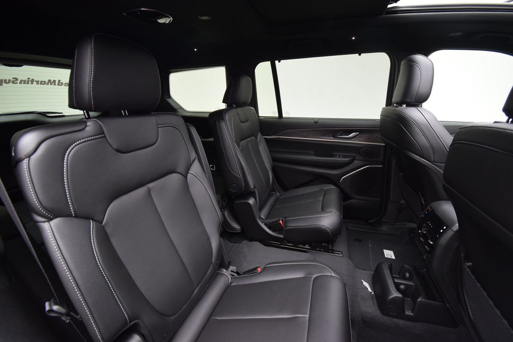 new 2025 Jeep Grand Cherokee L car, priced at $44,510