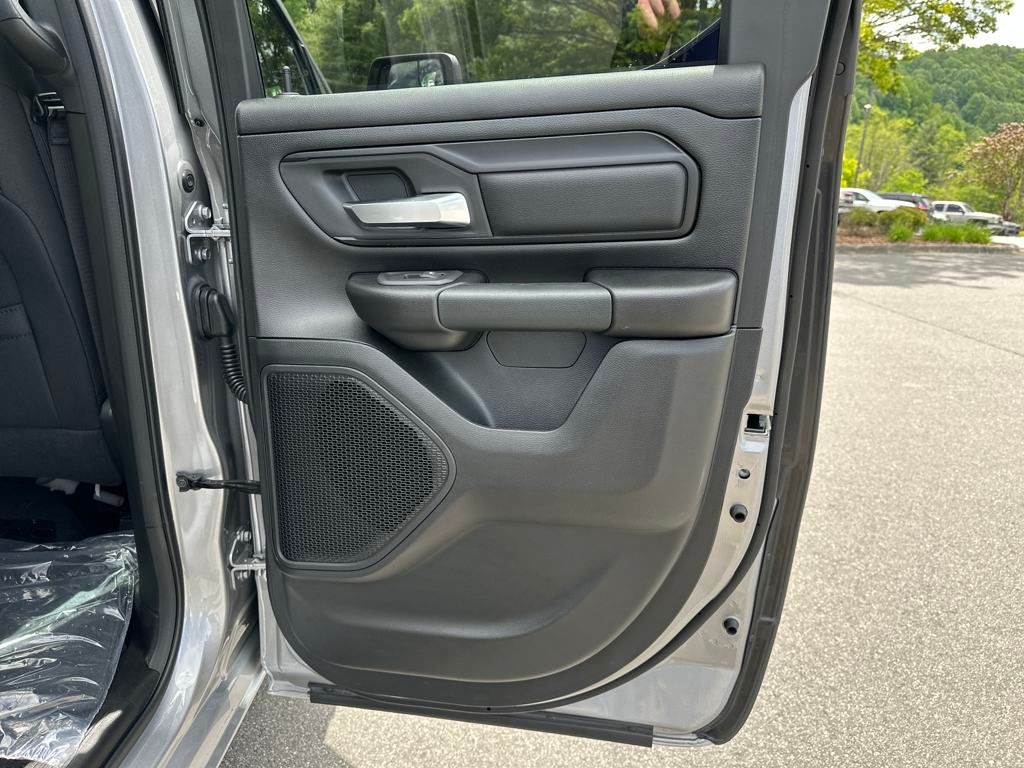 new 2025 Ram 1500 car, priced at $40,990