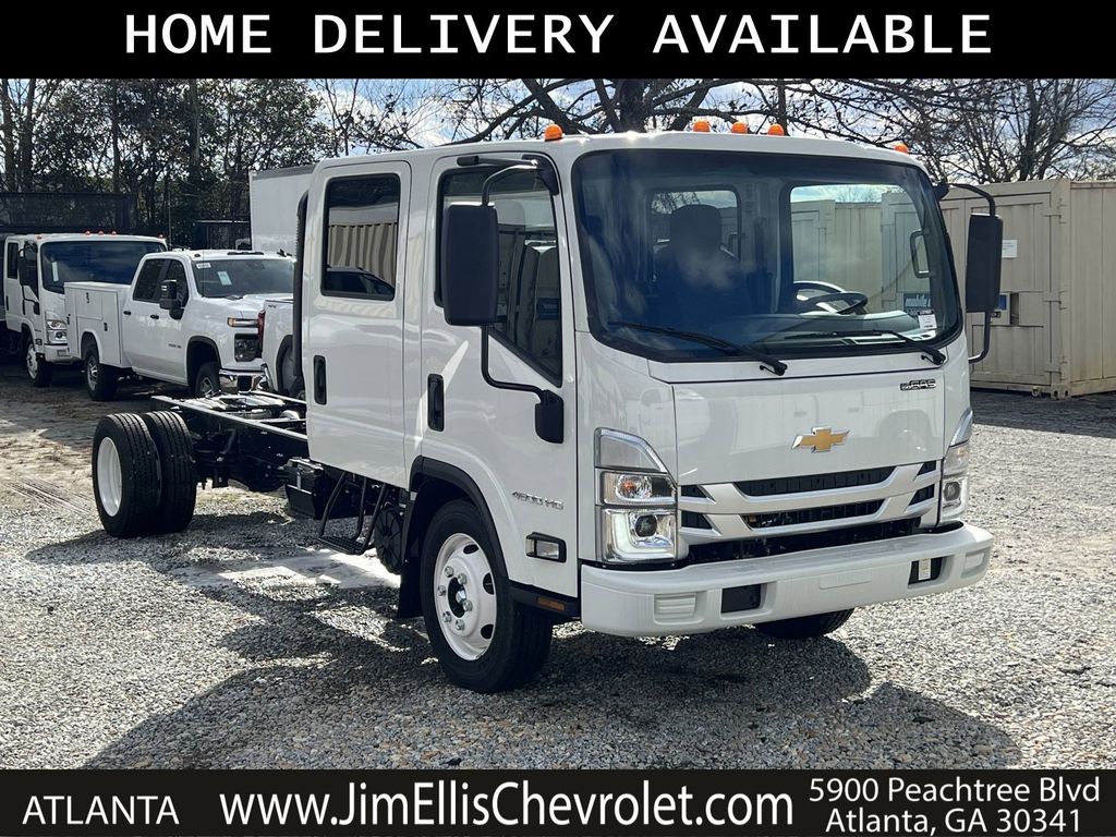 new 2025 Chevrolet 4500 HG LCF Gas car, priced at $76,570